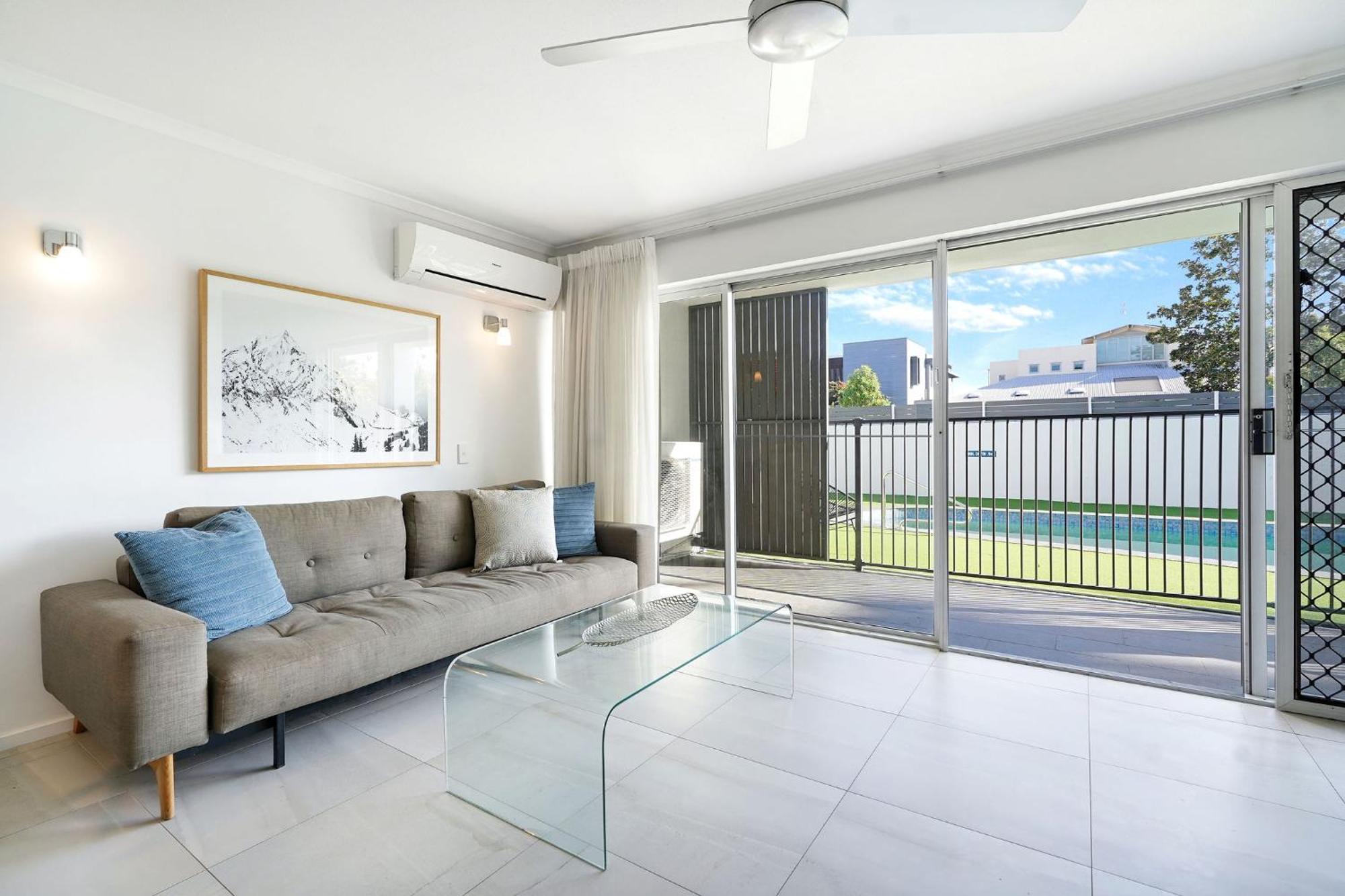 Noosa Parade Holiday Inn Ngoại thất bức ảnh