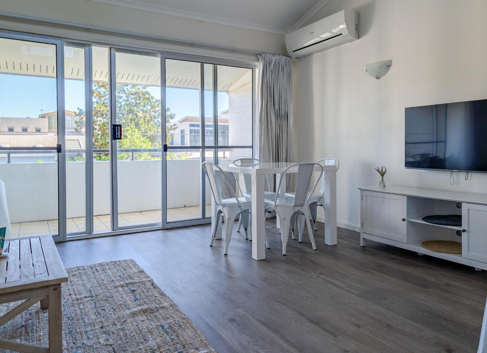 Noosa Parade Holiday Inn Ngoại thất bức ảnh