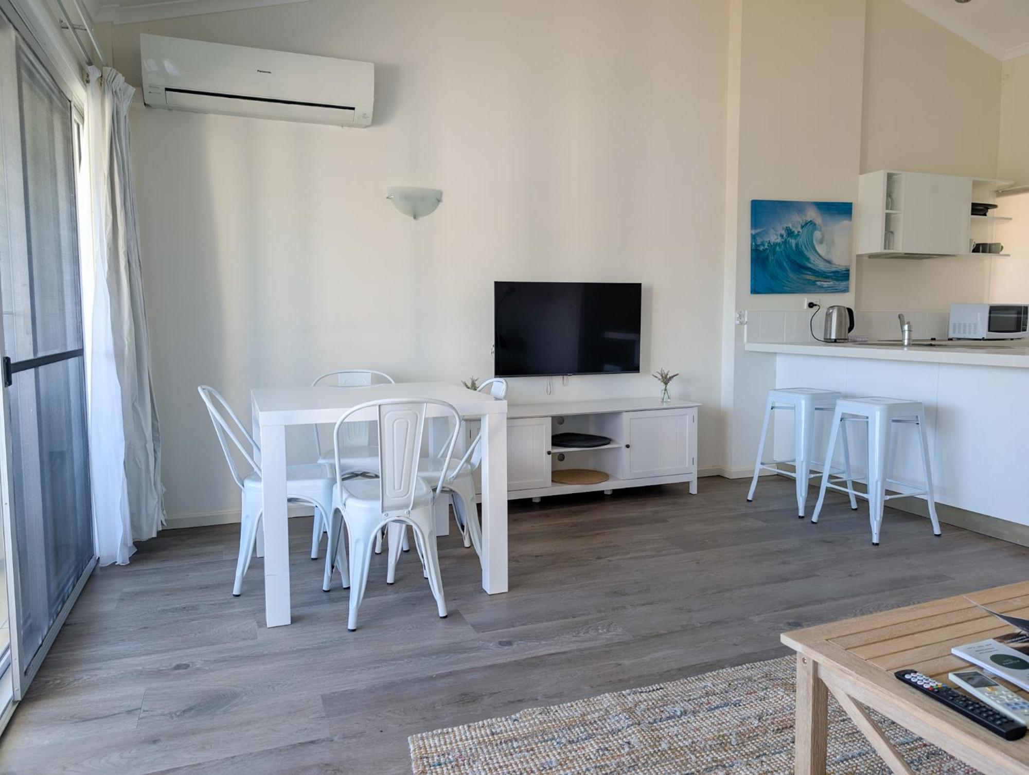 Noosa Parade Holiday Inn Ngoại thất bức ảnh